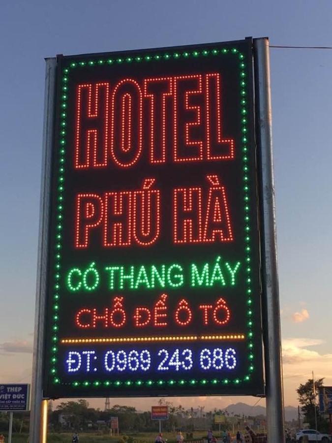 Готель Khach San Phu Ha Phu Tho Екстер'єр фото